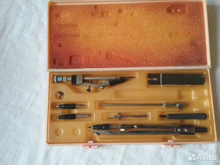 Набор чертежный