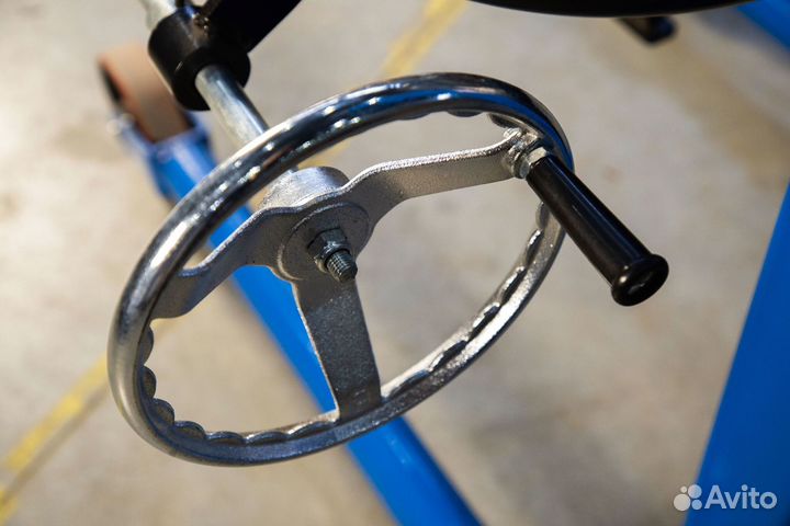 Штабелер-бочкокантователь 0,35 т 2 м