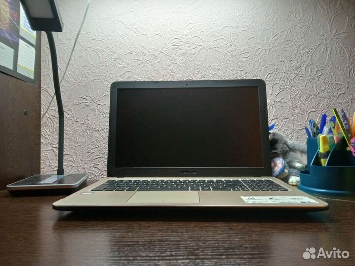 Ноутбук asus