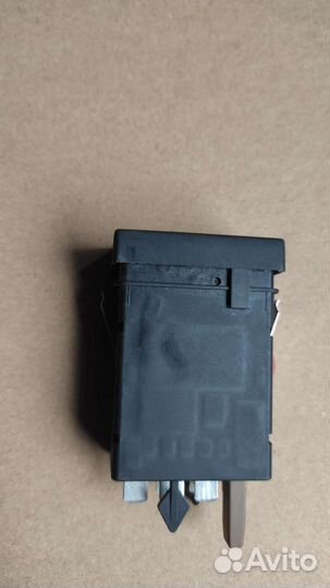 Кнопка подогрева сидений Volkswagen Passat B5