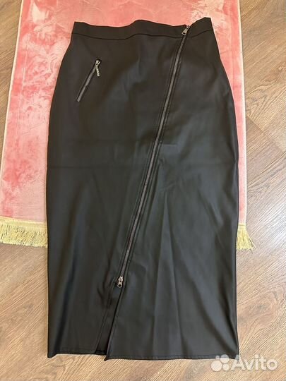 Кожаная юбка миди 50