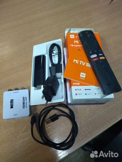 Тв приставка Mi TV Stick