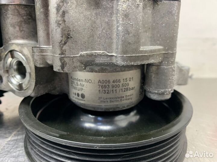 Насос гидроусилителя руля Mercedes C-Class W204