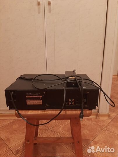 Видеомагнитофон sharp