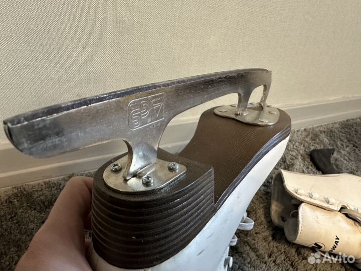 Коньки фигурные женские Nordway Alice (39 размер)