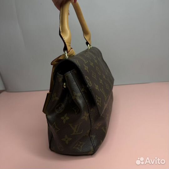 Сумка Louis Vuitton Cluny