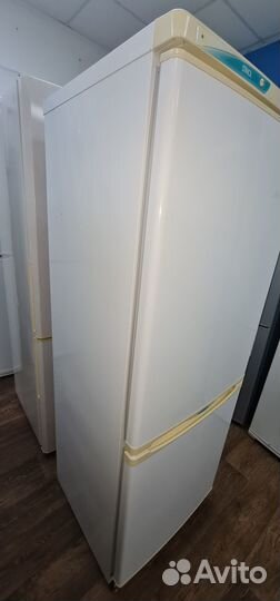 Холодильник Stinol 101Q001