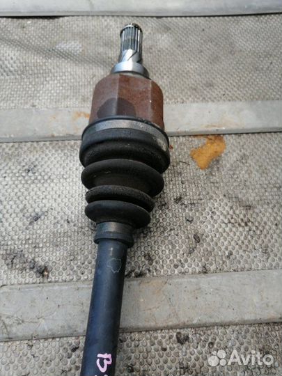 Привод задний правый Nissan Lafesta B30 MR20