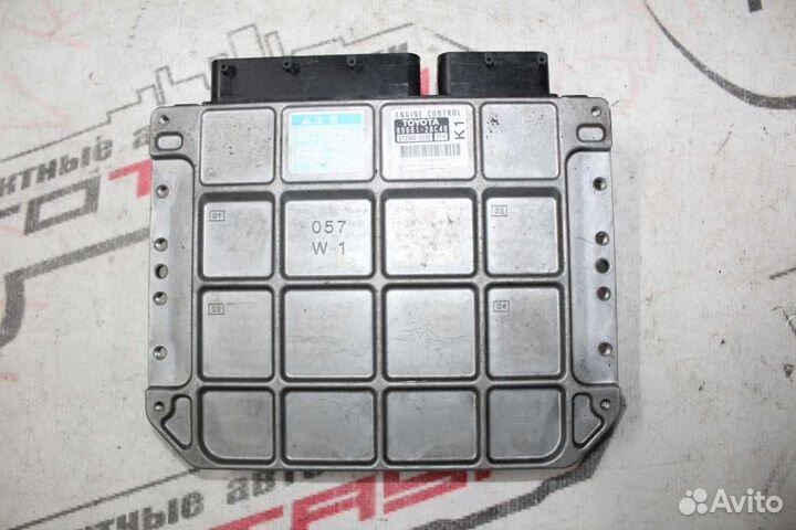 Блок EFI toyota 3ZR-FAE noah voxy ZRR70W 8966128C4