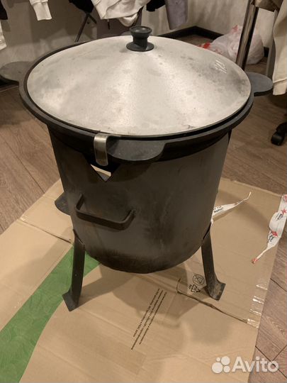 Казан чугунный с печью