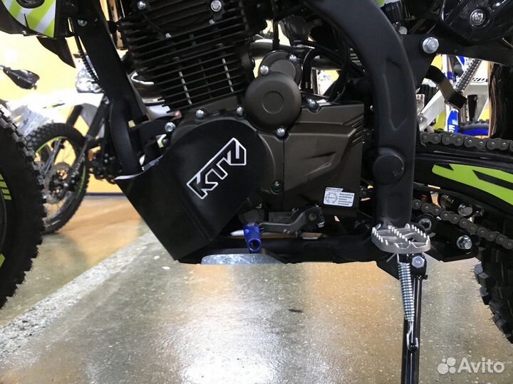 Защита картера и прогрессии Regulmoto ZR 250 (ZS17