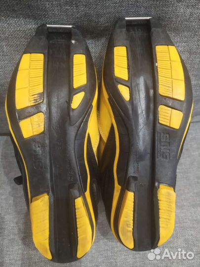 Лыжные ботинки Salomon р 35