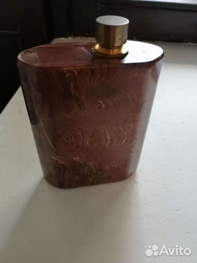 Фляжка из мрамора