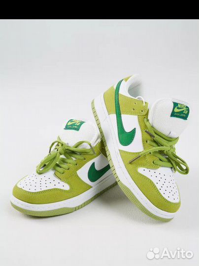 Nike dunk low green apple
