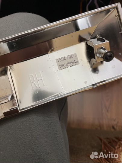 Молдинг на заднию правую дверь сантафе 4(2020г)