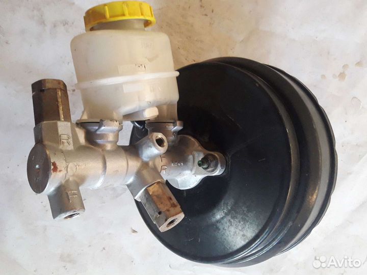 Главный тормозной цилиндр nissan maxima в сборе