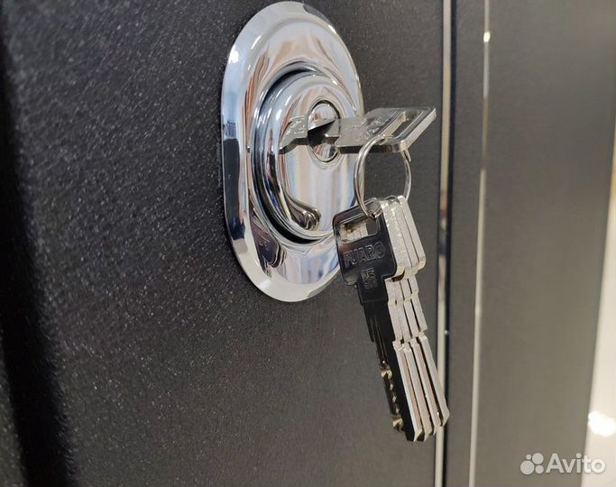 Входные двери со склада