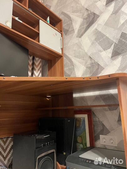 Компьютерный стол