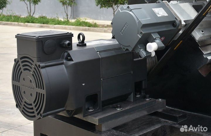 Токарный станок c чпу MetalTec CK 501000H с прямой