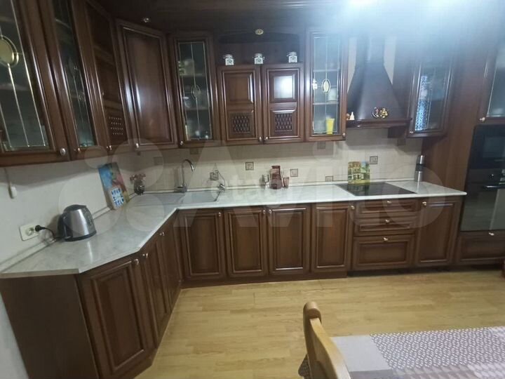 3-к. квартира, 101 м², 7/14 эт.