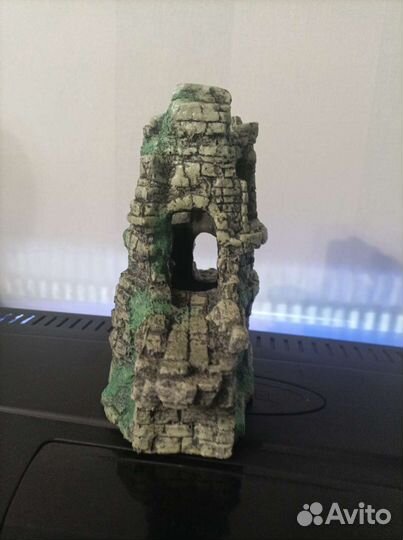 Замок, Грот для аквариума