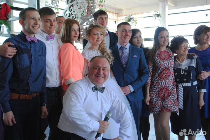 Ведущий мероприятий тамада