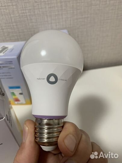 Умная лампочка яндекс
