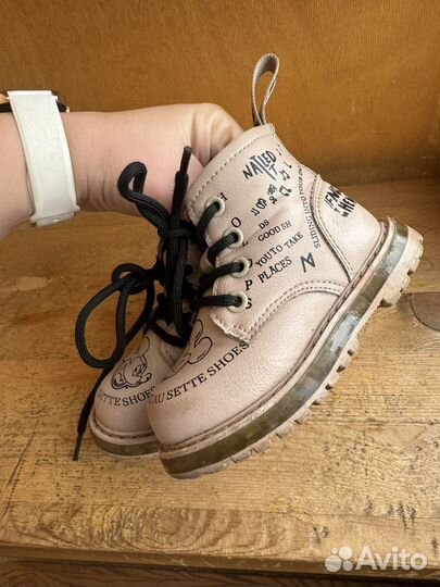 Ботинки для девочки 22