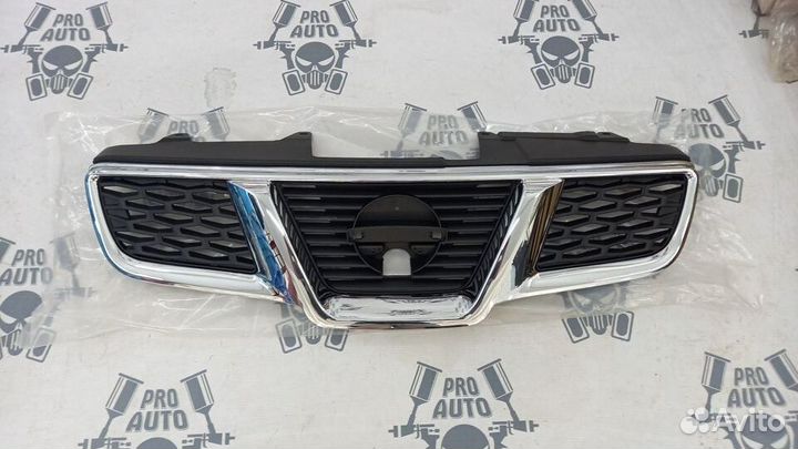 Решетка радиатора Nissan Qashqai J10