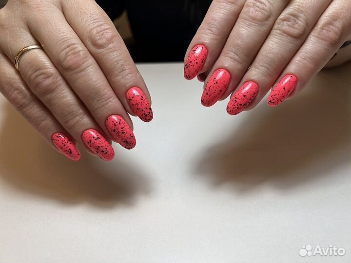 Мастер маникюра и педикюра