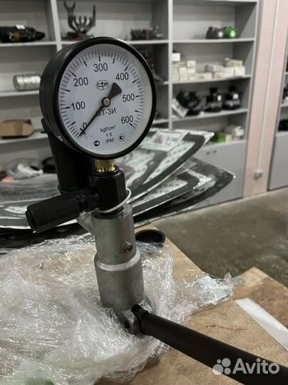 Стенд для проверки и регулирлвки форсунок