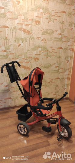 Трехколесный велосипед