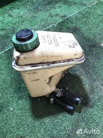 Бачок гидроусилителя Audi 100 C4 ABK 2.0