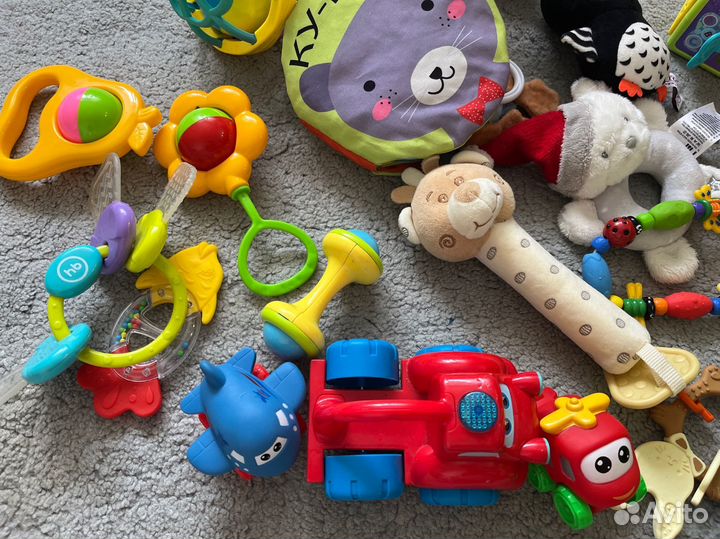 Развивающие игрушки пакетом для малышей