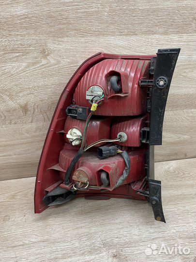 Фонарь задний правый Kia Sportage 2 дорест 111888