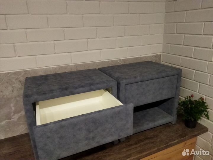 Тумба прикроватная