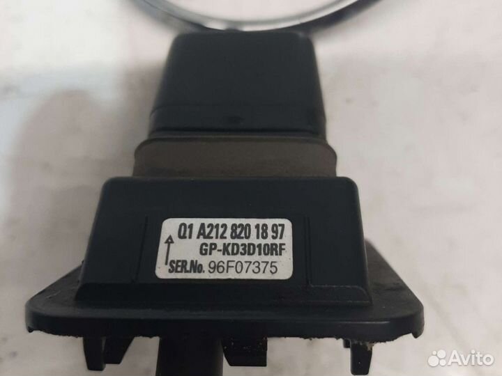 Камера заднего вида Mercedes E 212