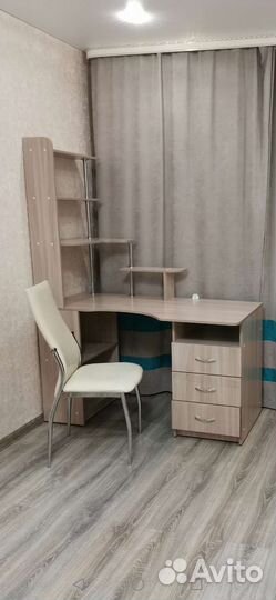 Письменный стол школьный