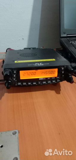 Продам радиостанцию TYT TH-9800