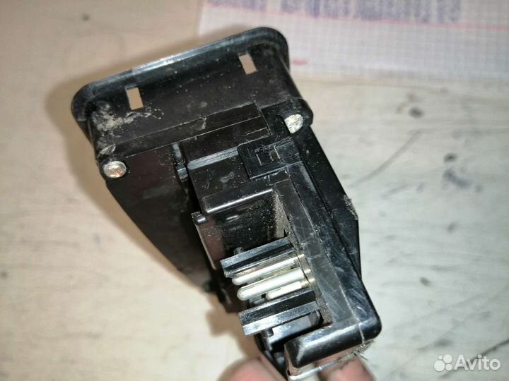 Блок управления стеклоподъемника передний BMW E39