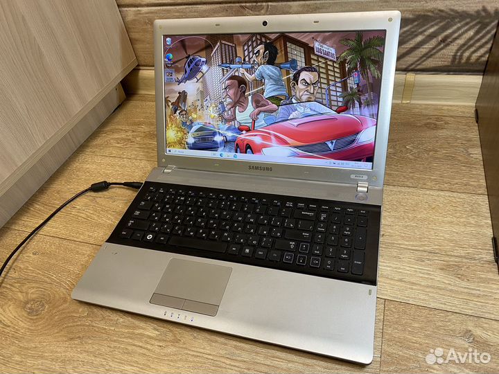 Универсальный ноутбук Samsung