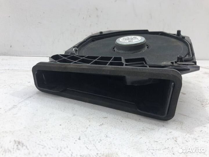 Динамик бмв 1 F20