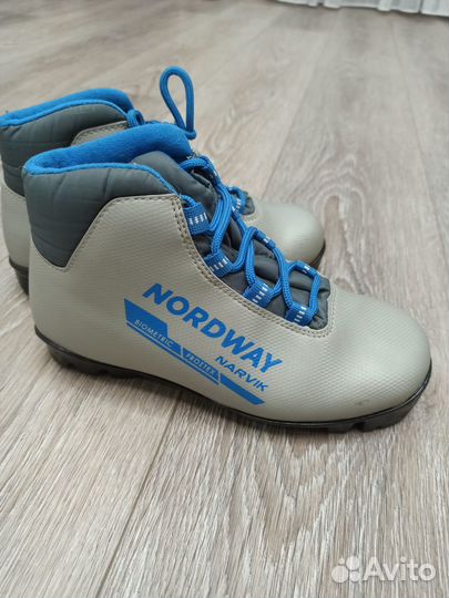 Лыжные ботинки 35