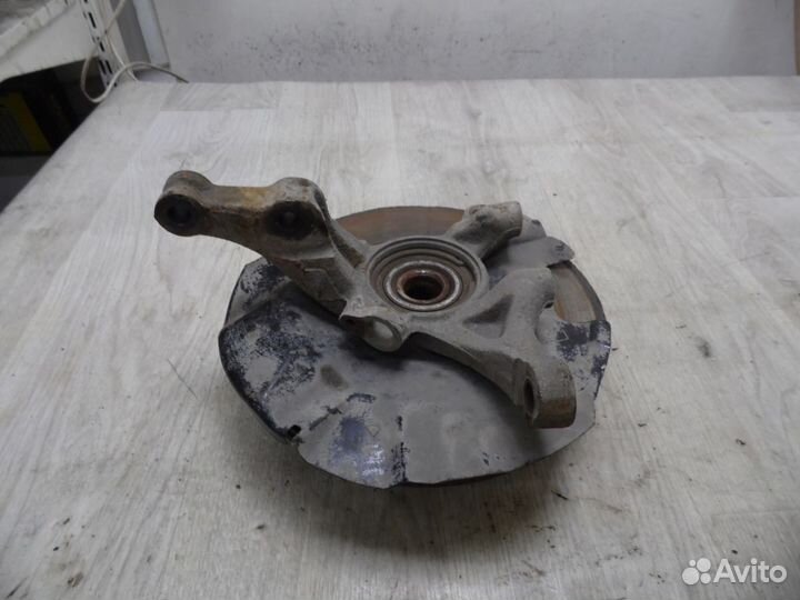 Кулак поворотный передний левый Kia RIO 2 2005-201