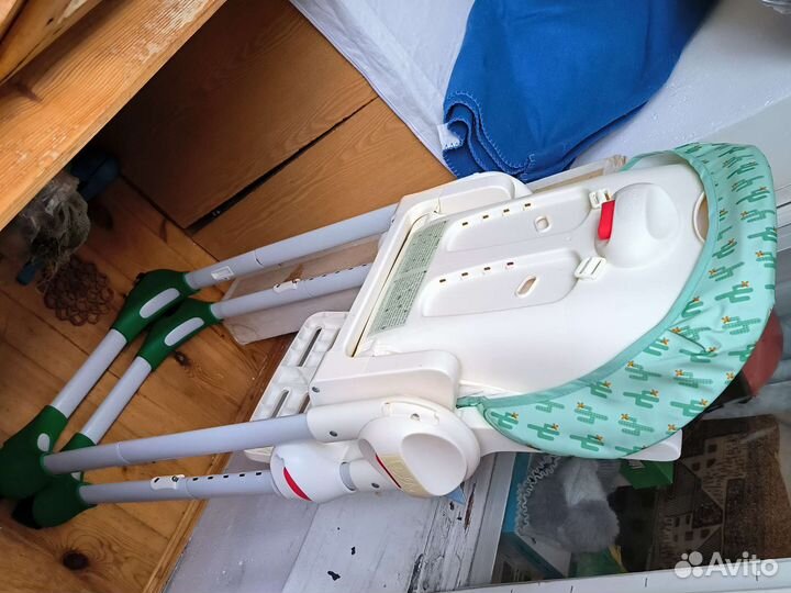 Стульчик для кормления Chicco Polly