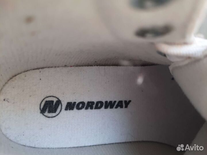 Коньки фигурные для девочки