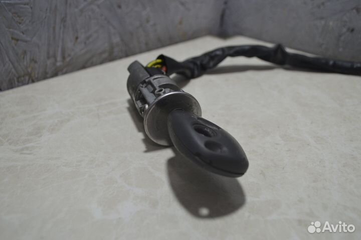 Замок зажигания Nissan Almera G15