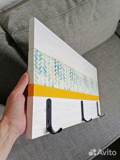 Панно, вешалка настенная, крючки для одежды, декор