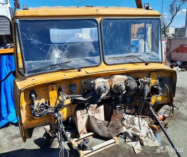 Кабина краз 65032