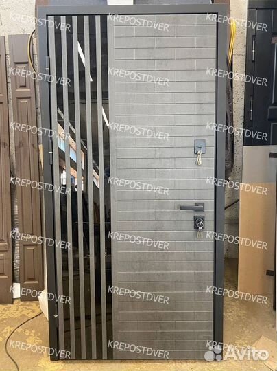 Дверь входная металлическая уличная